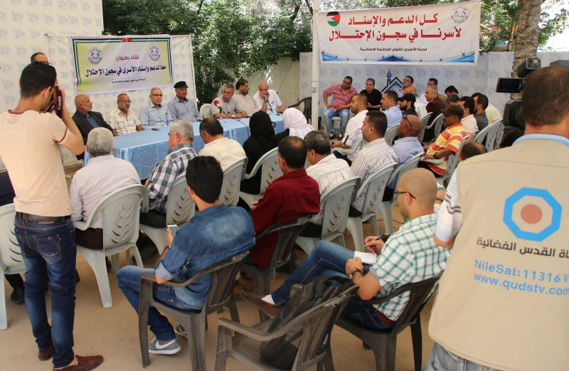 بيت الصحافة تستضيف لقاءً حول دعم الأسرى في السجون الاسرائيلية	