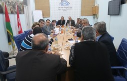 بيت الصحافة يستضيف لقاءً بين وفد من الحكومة السويسرية وآخر من الفصائل السياسية بغزة
