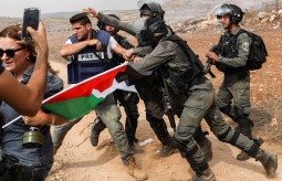 الاعتداءات على الصحفيين في الأراضي الفلسطينية