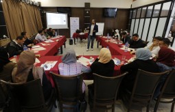 بيت الصحافة يختتم دورة تدريبية حول تعزيز مفاهيم حقوق الإنسان في التغطية الإعلامية