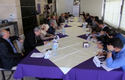 بيت الصحافة ينظم لقاءً لرؤساء أقسام الصحافة بجامعات غزة ومؤسسات إعلامية مع صحفيين وكتاب وخريجين