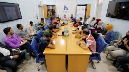 بالتعاون مع بيت الصحافة : المركز الشبابي الإعلامي ينظم لقاًء حول كيفية النقل عن الإعلام الإسرائيلي