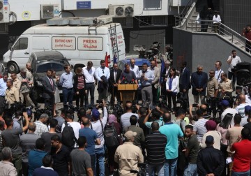 بيت الصحافة يشرف إعلاميًا على تنظيم جولة ومؤتمر سفراء دول الاتحاد الأوروبي لغزة