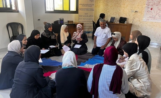 بيت الصحافة ينفذ جلسات دعم نفسي واجتماعي لصحفيات في غزة