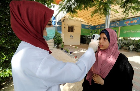 الإعلام الدولي يوثق إجراءات الوقاية من كورونا التي اتخذتها مؤسسة بيت الصحافة