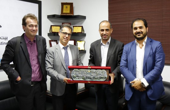 بيت الصحافة يكرم السفير السويسري غارنييه بحضور نائبه ومستشار الممثلية