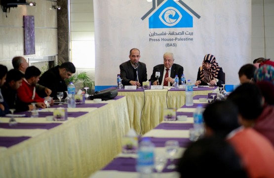 بيت الصحافة يعقد لقاء واجه صحافة مع وزير العمل أبو شهلا