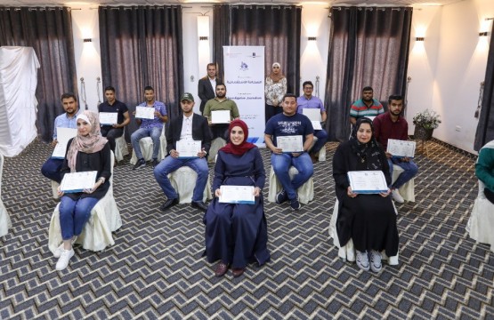 بيت الصحافة يختتم دورة "الصحافة الاستقصائية"