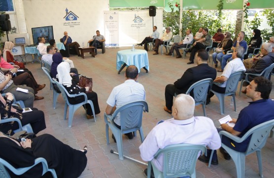 الصالون الثقافي في بيت الصحافة يعقد ندوة بعنوان "دور المؤسسة الرسمية في دعم الإبداع الفلسطيني"