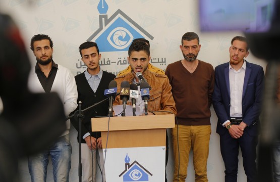 كًتاب من غزة يستنكرون منعهم من السفر الى رام الله