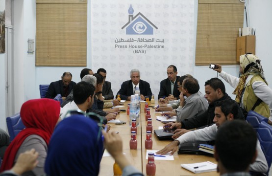 بيت الصحافة تنظم لقاءا خاصا مع وزير الزراعة والشؤون الاجتماعية شوقي العيسة