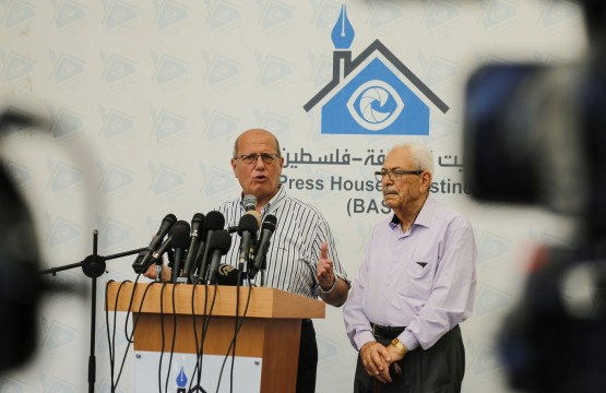 من بيت الصحافة.. الخضري يطرح مبادرة لإنهاء الانقسام ويحذر من تفاقم الأوضاع الانسانية بغزة 