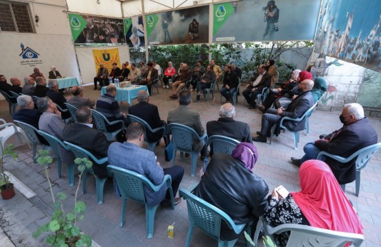  لقاءً أدبيًا في بيت الصحافة بغزة
