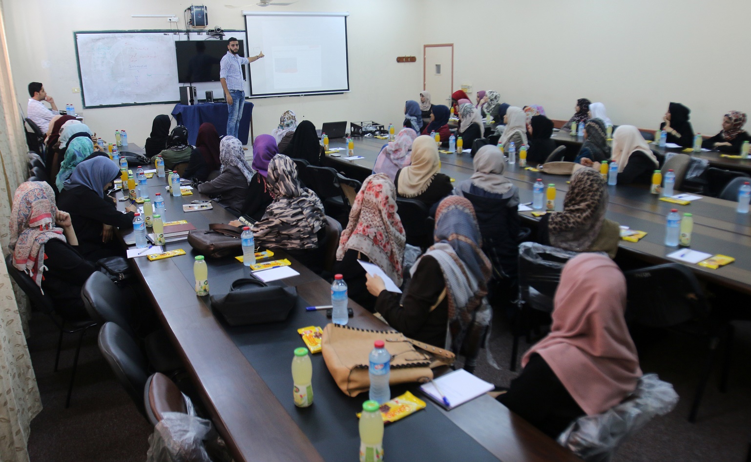 بيت الصحافة تختتم 6 لقاءات تثقيفية في جامعات مختلفة ضمن مشروع تعزيز الاعلام الموضوعي في غزة