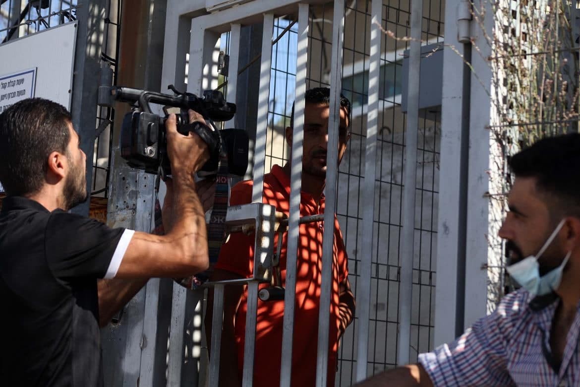 اعتقال صحفيين فلسطينيين في السجون الإسرائيلية